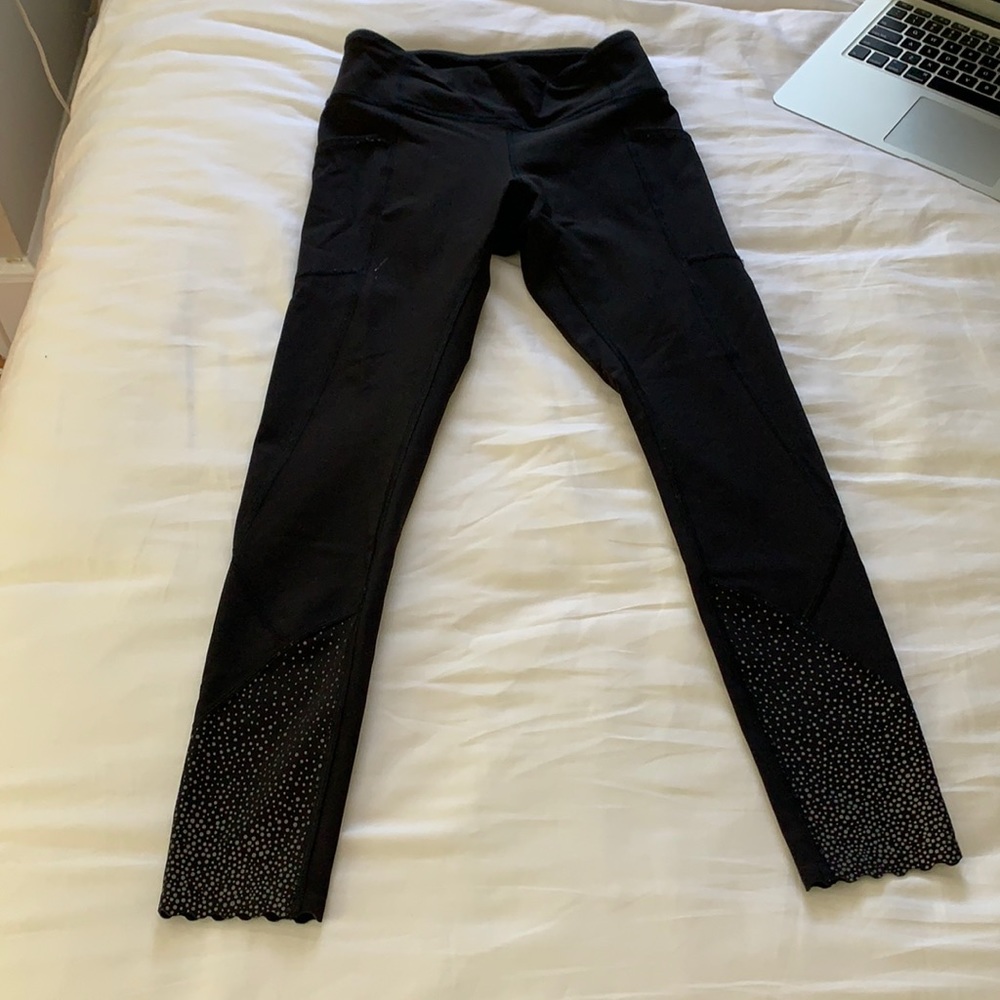 Lululemon black size 4 leggings